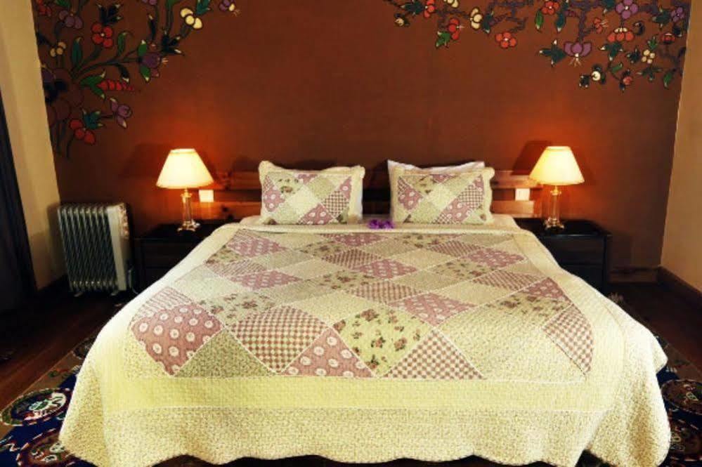 Bhutan Metta Resort And Spa Паро Экстерьер фото